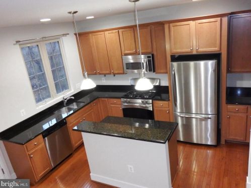 13316 Sheffield Manor Dr, Silver Spring, MD 20904-7200