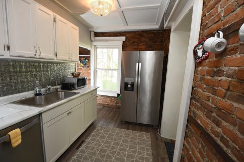 514 Kalamazoo St, Paw Paw MI 49079-1130 exterior