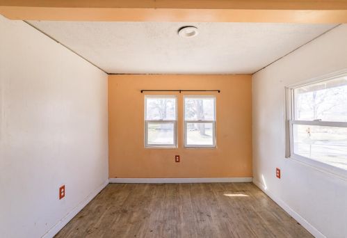 524 Forrest St, Wayland MI 49348-1198 exterior