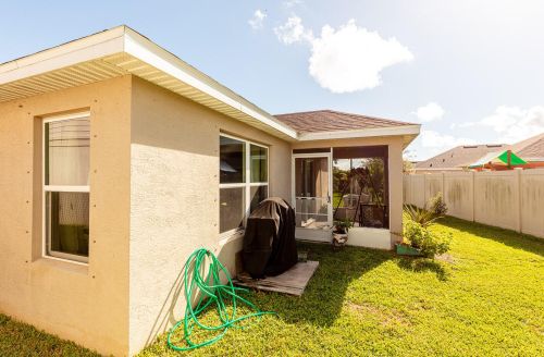 5690 Pine Trail Cir, Fort Pierce FL exterior