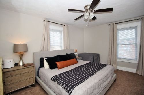 1664 Hillsdale Ave, Pittsburgh PA 15216-1870 exterior