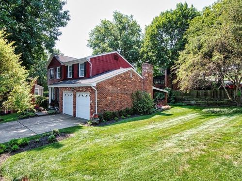 144 Cherrington Dr, Pittsburgh, PA 15237-3954