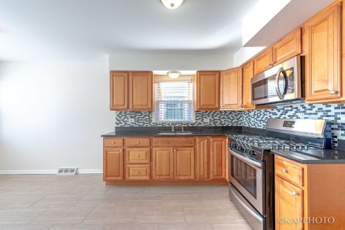 8351 Ln Salle St, Chicago IL 60628-7316 exterior