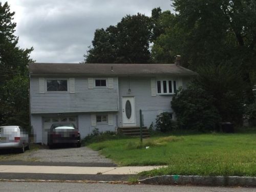 126 Beachwood Rd, Parsippany, NJ 07054-2407