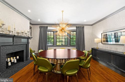 104 Mermaid Ln, Philadelphia PA 19118-3246 exterior