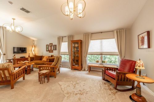 10006 Bridgeton Dr, Tampa FL  33626-1840 exterior