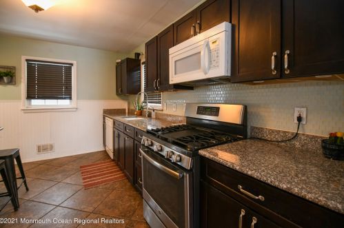 3225 Kickapoo Ave, Point Pleasant Beach NJ 08742-3429 exterior