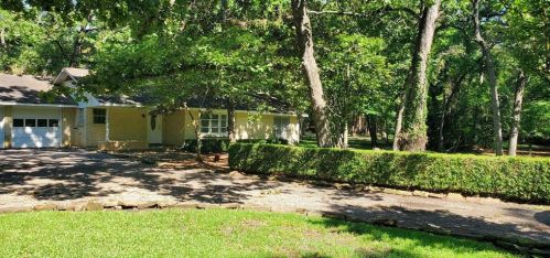 1204 Apache Dr, Montgomery TX  77316-6101 exterior