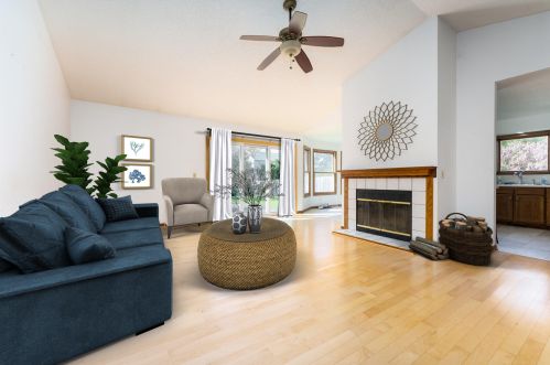 5736 Old Mission St, Kalamazoo, MI 49024-1135