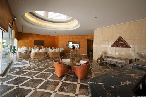 1341 Kapiolani Blvd, Honolulu HI  96814-4530 exterior