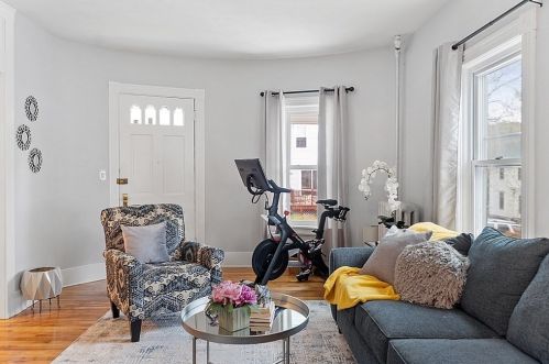 15 Isabella St, Worcester MA 01603-2122 exterior