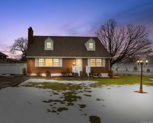 1 Fountain Dr, Valhalla, NY 10595-1433