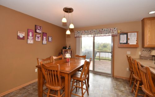 8465 Westminster Dr, Sturtevant WI 53177-2835 exterior