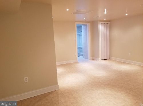 254 Gorgas Ln, Philadelphia PA  19119-2509 exterior