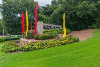 499 Northside Cir, Atlanta GA  30309-2144 exterior