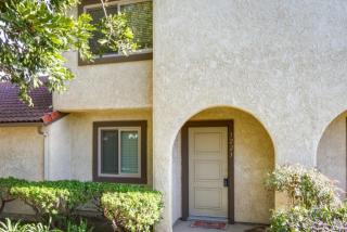 3223 Kelp Ln, Oxnard CA  93035-1665 exterior