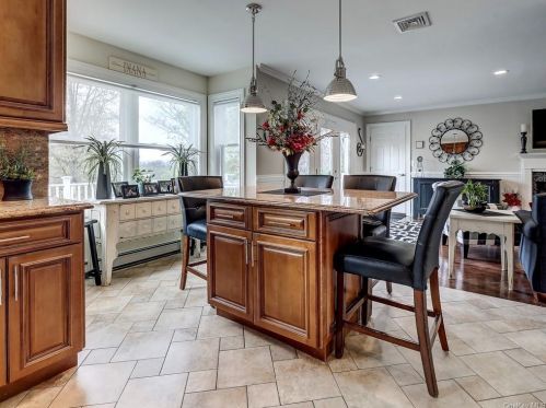 57 Brimstone Hl Rd, Middletown NY 10941-3349 exterior