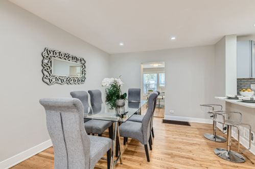 8748 Dorchester Ave, Chicago IL 60619-7010 exterior