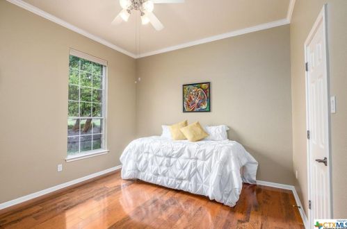 385 Mystic Pkwy, Spring Branch TX 78070-5267 exterior