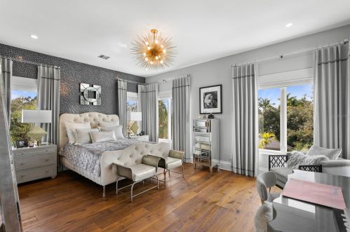 2621 Dundee St, Tampa FL  33629-7516 exterior