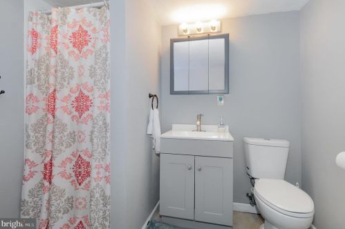 8366 Hilton St, Hummelstown PA  17036-8680 exterior