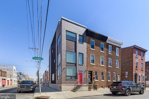 2201 Cumberland St, Philadelphia PA 19125-2203 exterior