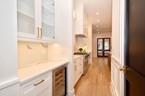 4841 Oakley Ave, Chicago IL 60659-5208 exterior