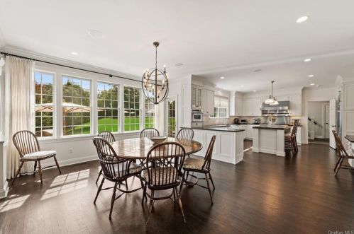 5 Dellwood Farm Way, Armonk NY 10504-1249 exterior