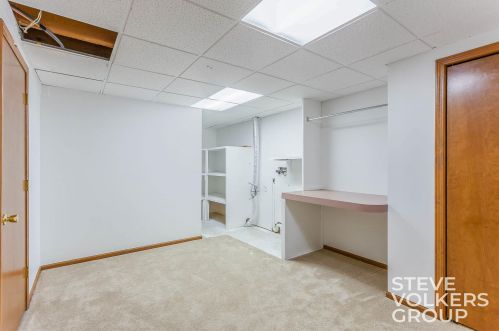 7385 Sunview Dr, Grand Rapids MI 49548-7381 exterior