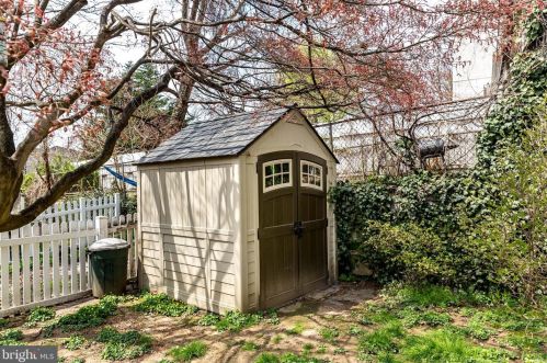 168 Fountain St, Philadelphia PA 19127-1923 exterior