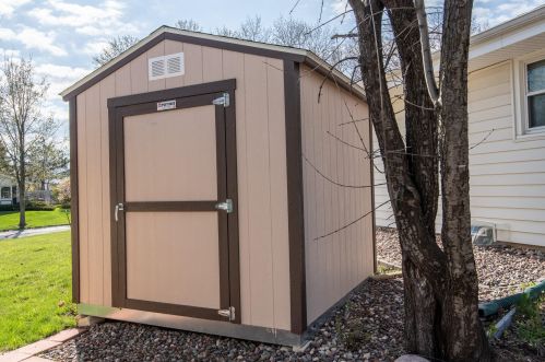 6936 89th St, Milwaukee WI  53224-4702 exterior