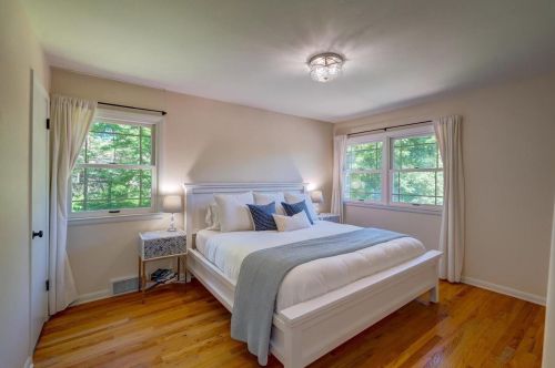 322 Cheyenne Trl, Madison WI  53705-4703 exterior