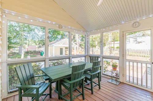 1714 Belle Isle Cir, Atlanta GA 30329-2527 exterior