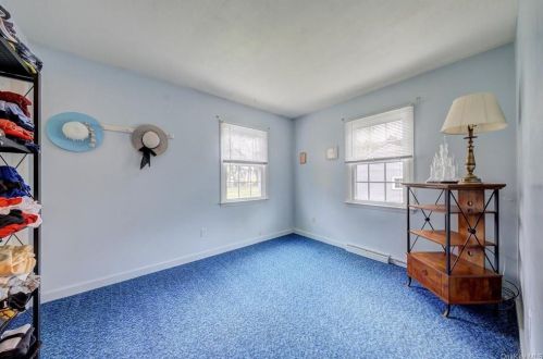 306 Spackenkill Rd, Poughkeepsie NY 12603-5318 exterior