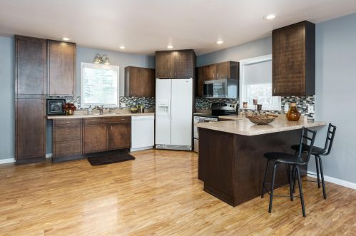 6518 25th St, Kalamazoo, MI 49048-9726