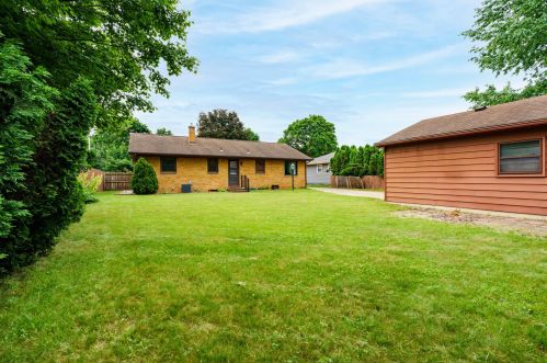 2019 Bloomfield Ave, Kalamazoo MI 49001-5212 exterior