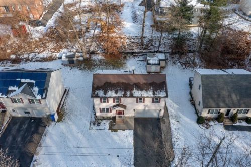 29 Pocantico Ave, Springfield MA 01109-1463 exterior