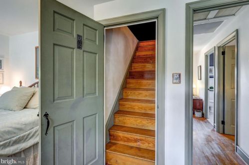 2013 Marietta Ave, Lancaster PA 17603-2205 exterior