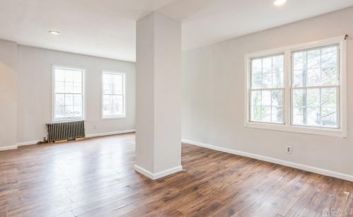 6 Railroad Ave, Carteret NJ 07008 exterior