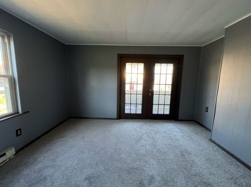 9046 Maple St, Pittsburgh PA  15239-1628 exterior