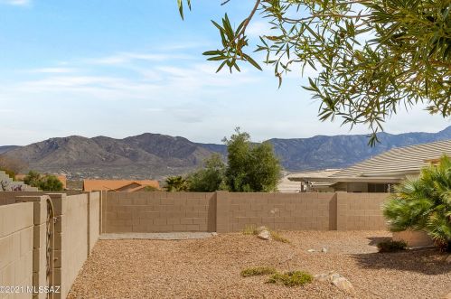 63396 Cat Claw Ln, Tucson AZ 85739-1267 exterior