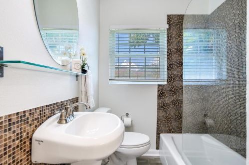 625 Jamaica Ave, Tampa FL  33606-3928 exterior