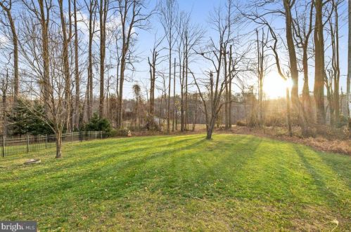 2949 Queensberry Dr, Huntingtown MD 20639-2306 exterior