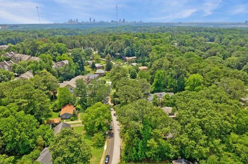 1348 Merry Ln, Atlanta GA 30329-3906 exterior