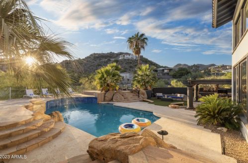 6619 36th St, Phoenix AZ  85018-1004 exterior