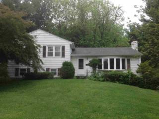 11 Dublin Ln, Poughkeepsie, NY 12603-2013