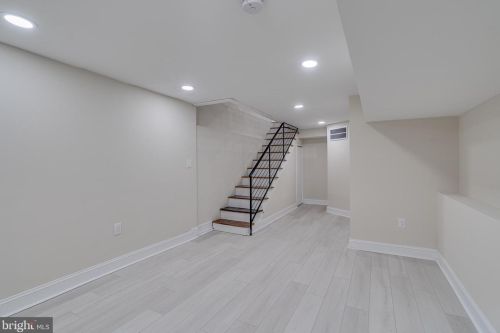 617 Dudley St, Philadelphia PA 19148-2404 exterior