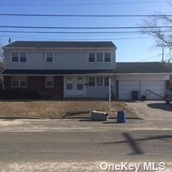 130 Liberty Ave, Babylon, NY 11703-5404