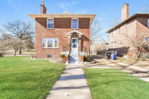 1311 Midland Dr, Saint Louis, MO 63130-1839