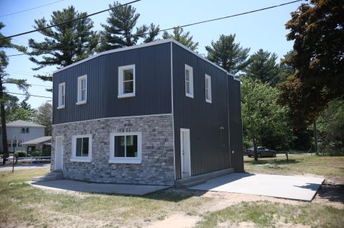 3817 Whitehall Rd, Meskegon, MI 49445-9338